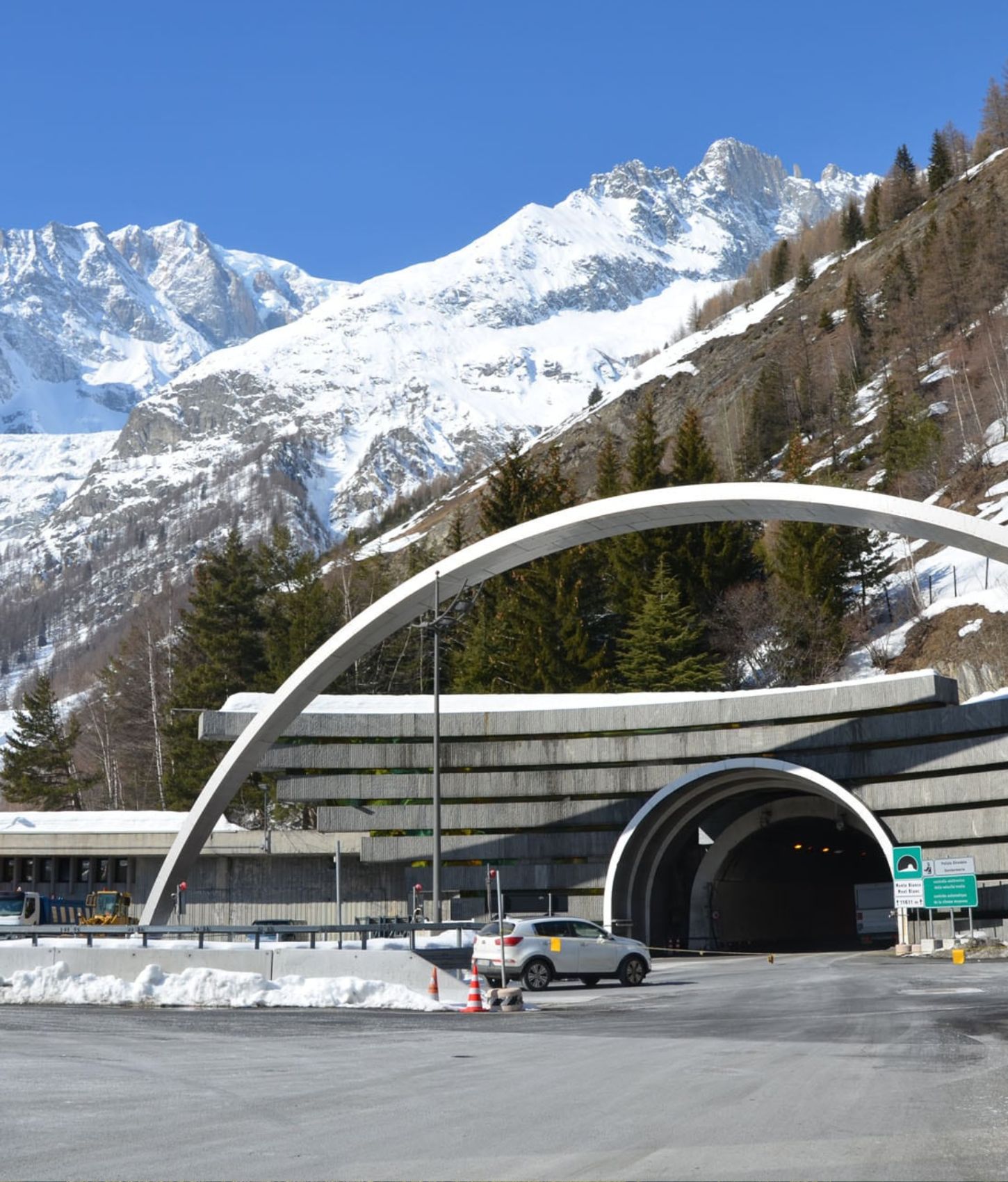 Fahrverbot in dem Mont-Blanc-Tunnel